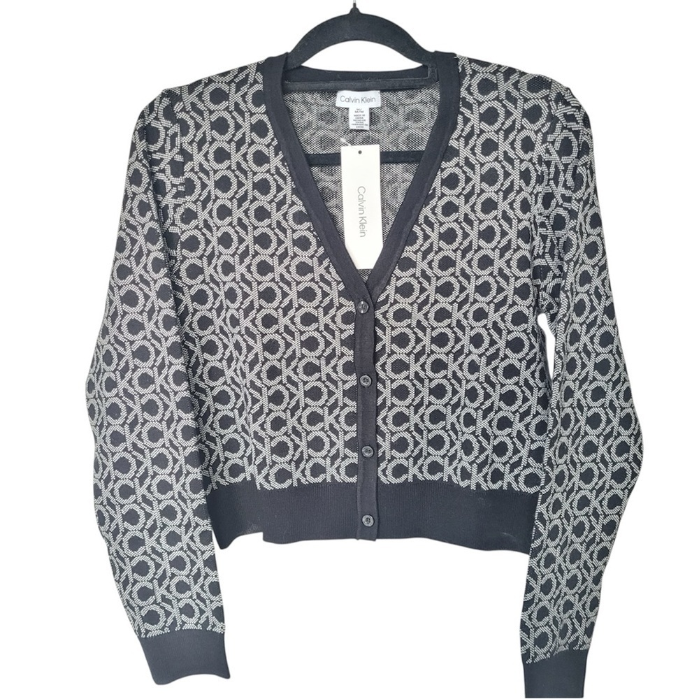 ✅ NWT Calvin Klein Black/White Button down cardigan with monogram size M